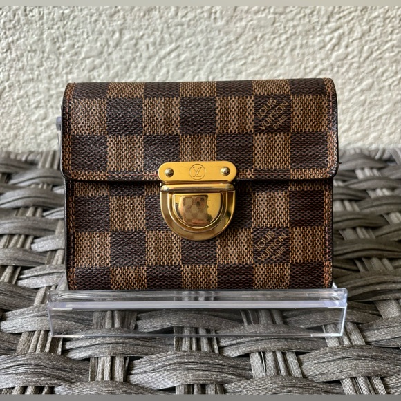 Louis Vuitton Handbags - Louis Vuitton Damier Ebene Koala Wallet ❤️